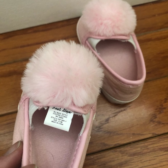 First steps | 6-9m - Picture 5 of 5